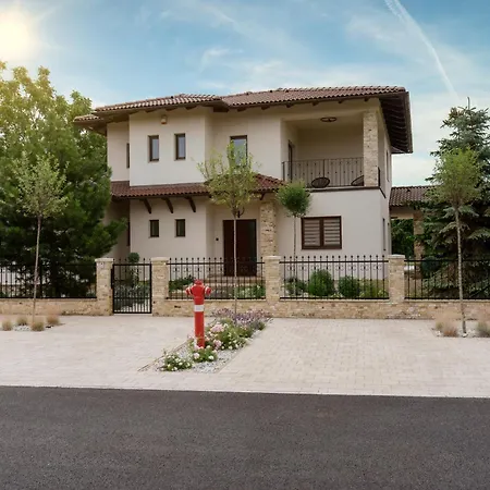 Vila Aprili Zamárdi